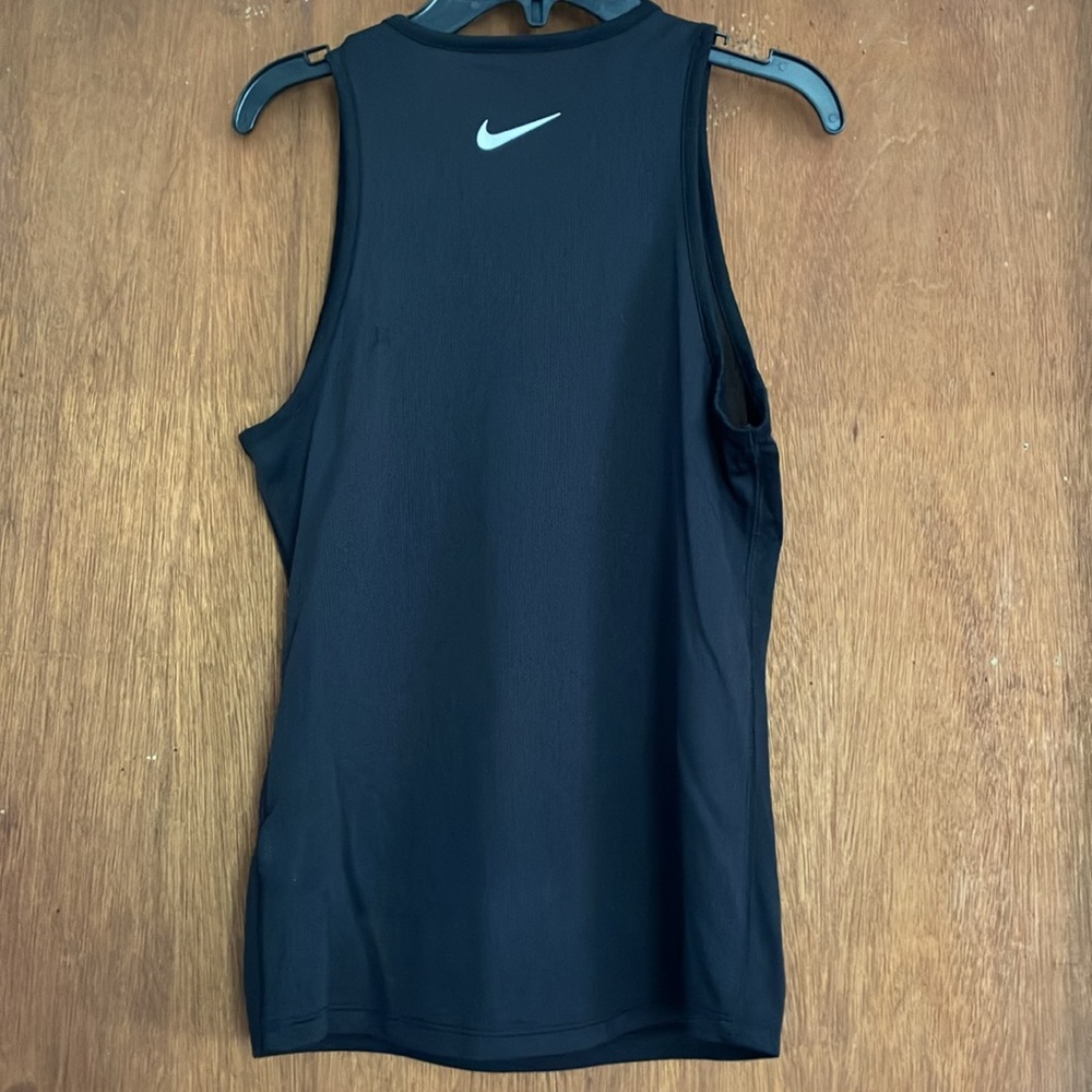 Nike Women's Black 'Just Do It' Tank Top - Picture 4 of 5